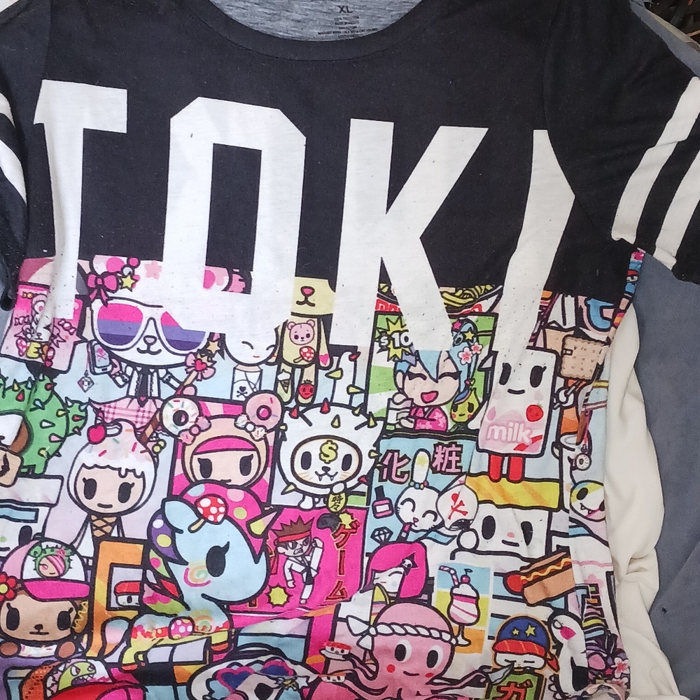 Tokidoki tee shirt